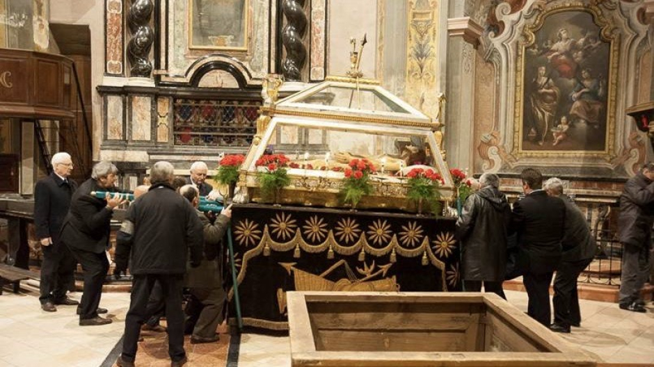 Oleggio, dal 1595 la tradizione della storica processione del Venerdì Santo 